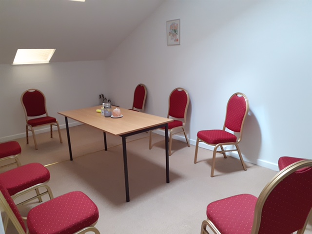 Room 35B with table and chairs